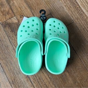 Children’s CROCS Seafoam Green Size 9